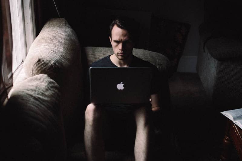 12 Kränkande SMS Som Han Skickar Till Dig Som Avslöjar Hans Sanna Personlighet