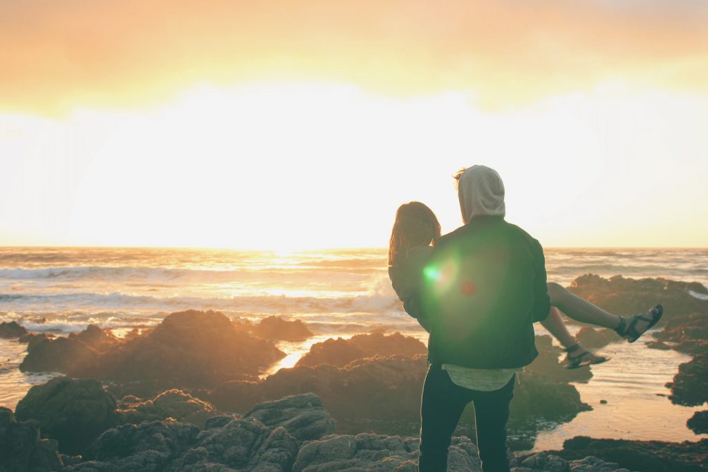 7 Dingen Die Een Man Alleen Doet Als Hij Echt Verliefd Is 7 Dingen Die Een Man Alleen Doet Als Hij Echt Verliefd Is
