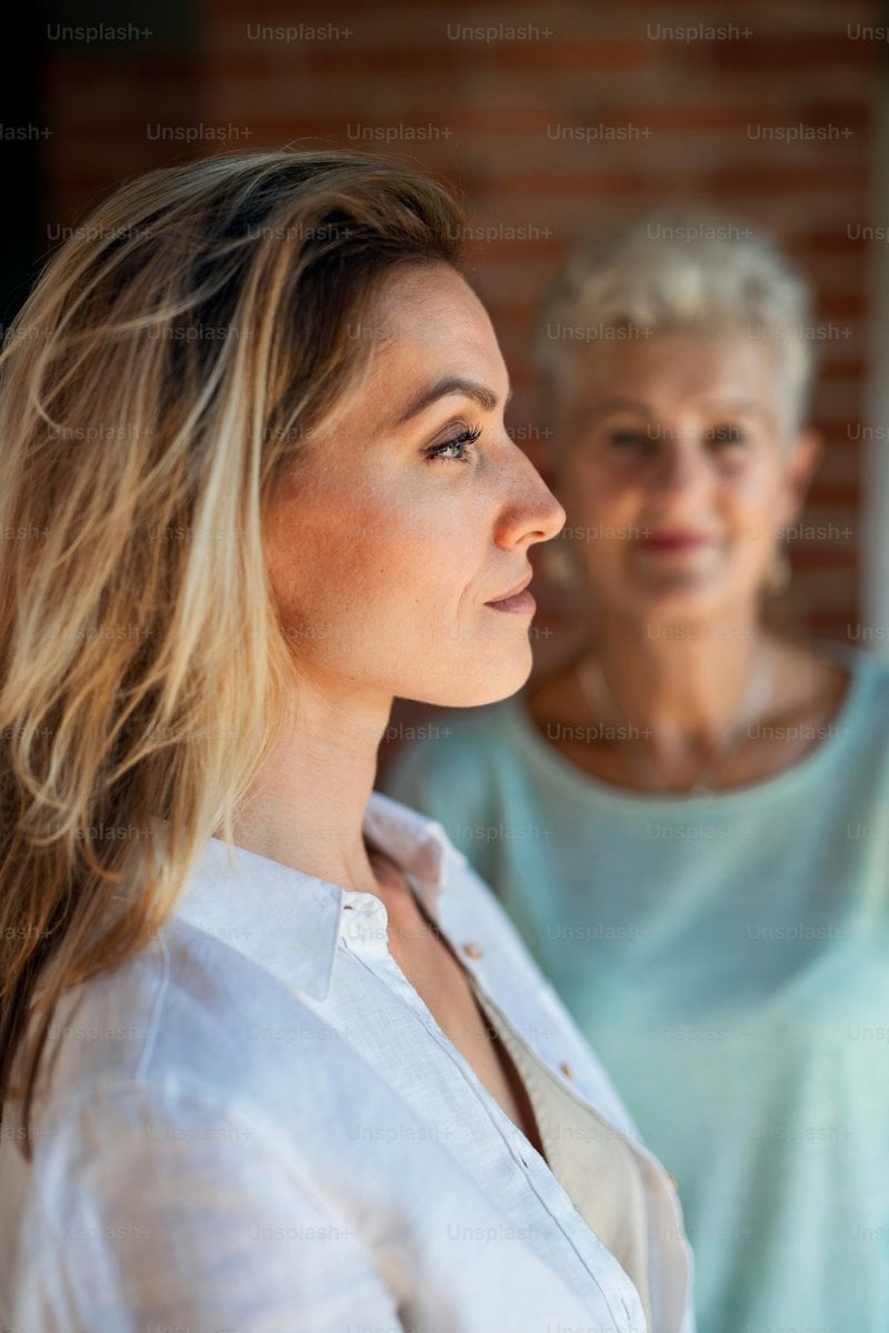Adult Children Pictures | Download Free Images on Unsplash