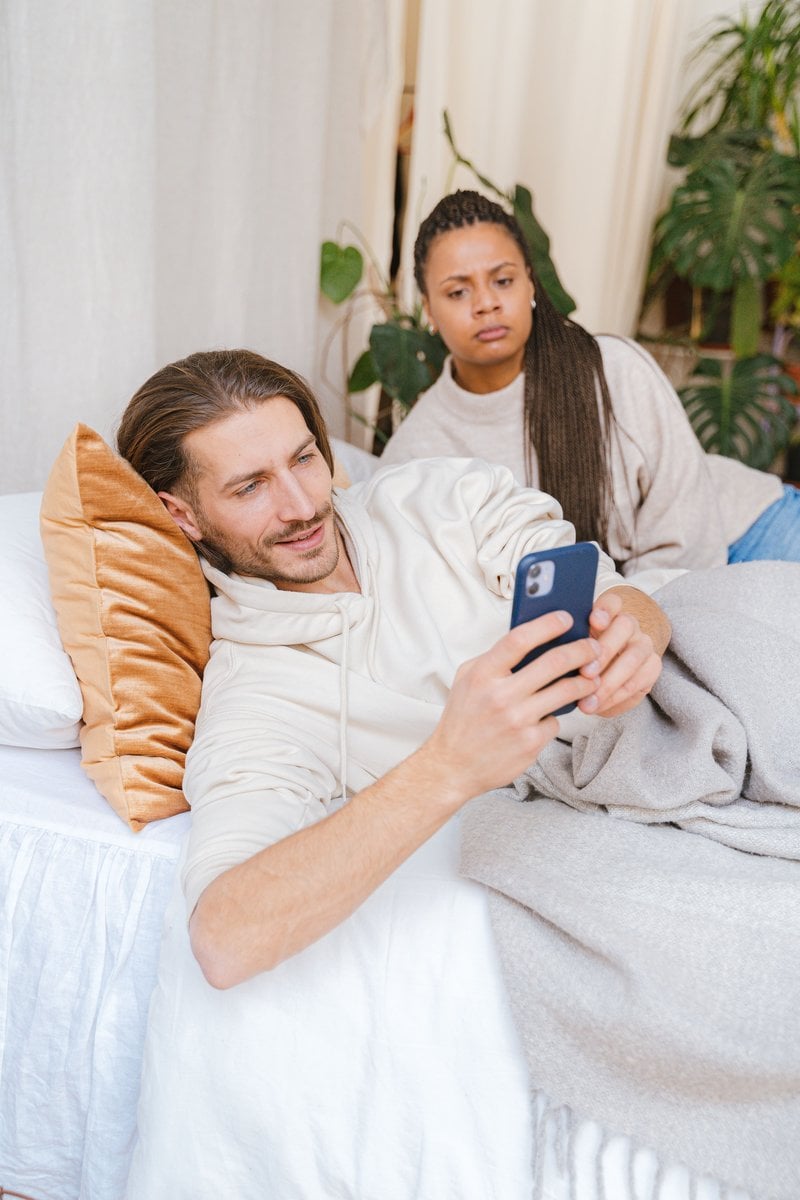 Cheating Relationship Photos, Download The BEST Free Cheating Relationship  Stock Photos & HD Images