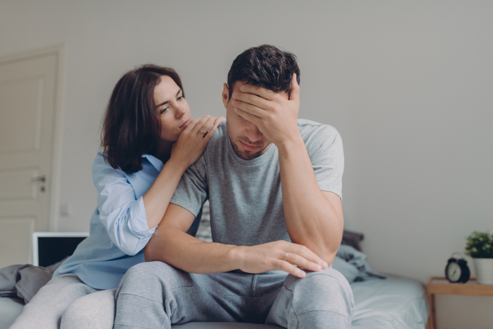 Hoe Gedraagt Een Man Zich Als Hij ONGELUKKIG Is In De Liefde? Hoe Gedraagt Een Man Zich Als Hij ONGELUKKIG Is In De Liefde?