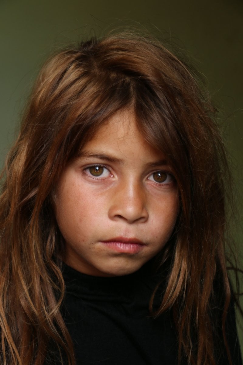 Little Girl Sad Face Photos, Download The BEST Free Little Girl Sad Face  Stock Photos & HD Images