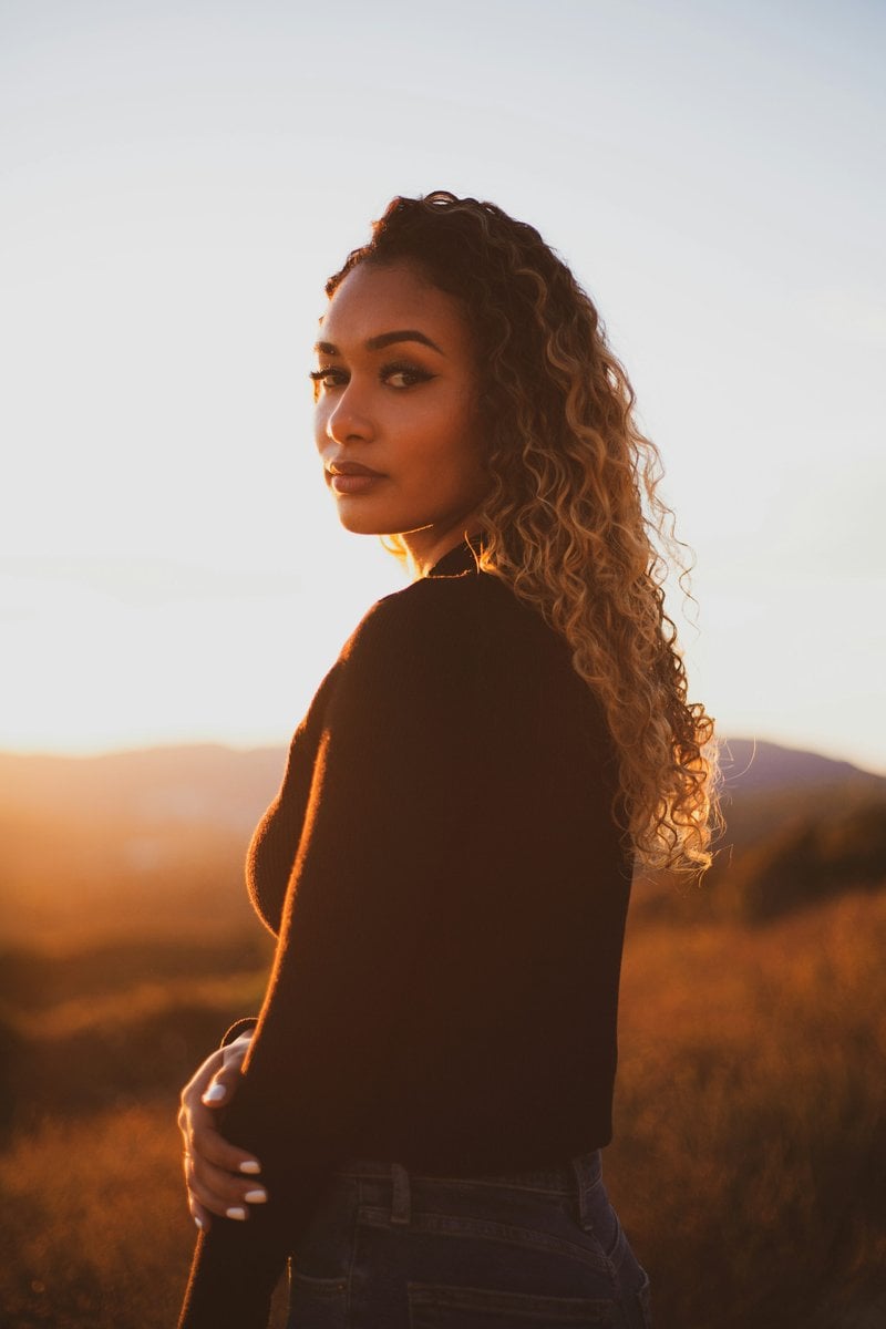 Single Woman Pictures | Download Free Images on Unsplash
