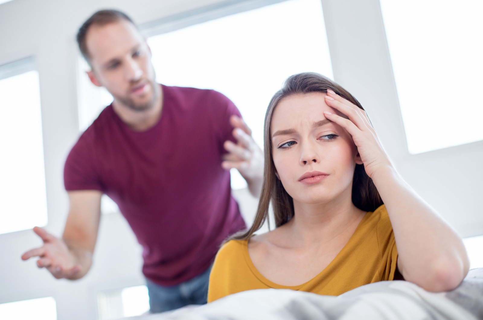 frau will sich nicht in ein streit einlassen frau will sich nicht in ein streit einlassen