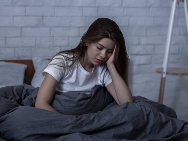 12 saker personer med depression gör när de är ensamma
