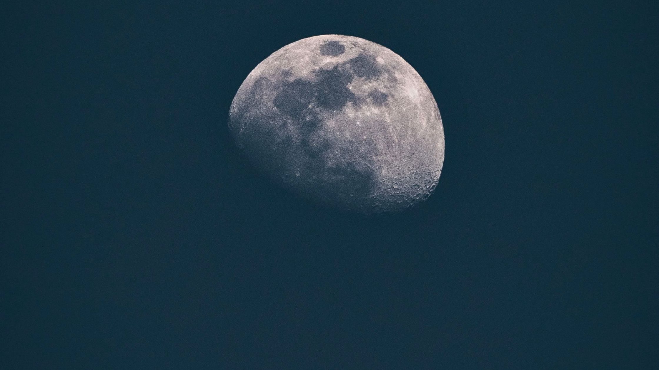 Neumond im Oktober 2026: F&uuml;r diese Sternzeichen &ouml;ffnet sich eine Schicksalst&uuml;r