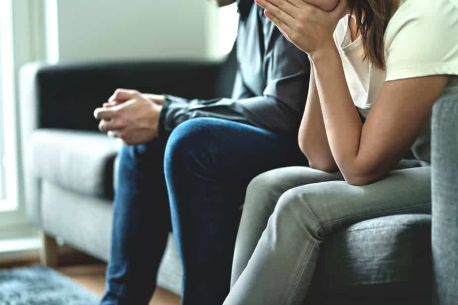 Typisches Verhalten nach dem Fremdgehen 5 Zeichen