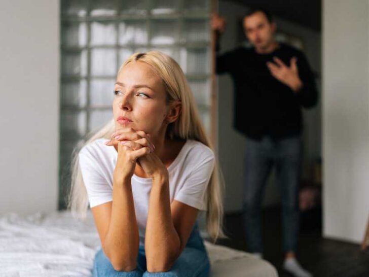 Vad händer när du ignorerar en narcissist? 10 vanliga reaktioner