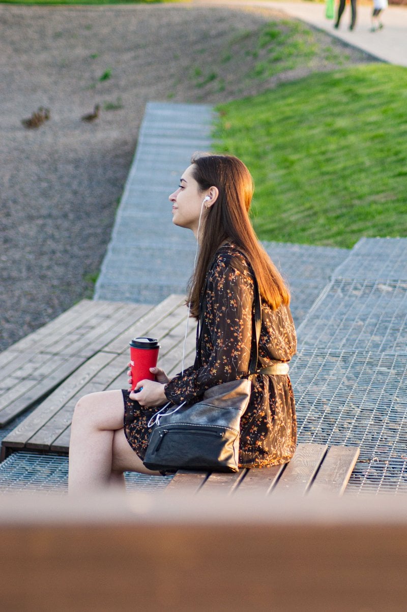 Woman Sitting Alone in a Park &middot; Free Stock Photo