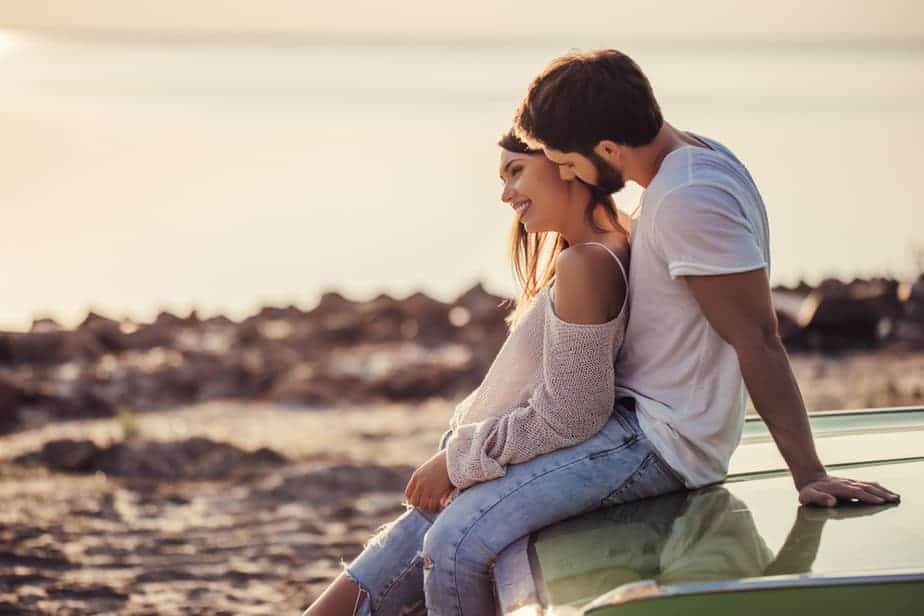 10 mit Liebe gefüllte Sätze, die mehr bedeuten als „Ich liebe dich“ zu sagen 10 mit Liebe gefüllte Sätze, die mehr bedeuten als „Ich liebe dich“ zu sagen
