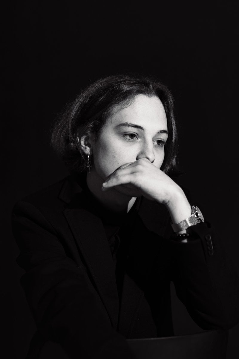 Thinking Woman in Black and White &middot; Free Stock Photo
