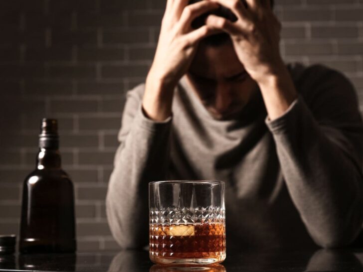 När pappa dricker – och familjen lider i tysthet